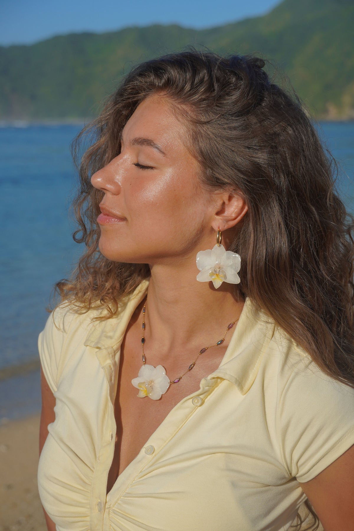 White Orchid Necklace